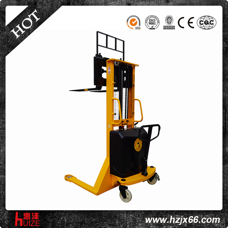 貨叉側移式半電動(dòng)堆高車(chē)