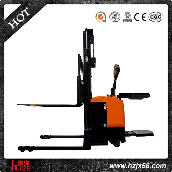 新款全電動(dòng)堆高車(chē)寬底腿 (2) 新款全電動(dòng)堆高車(chē)寬底腿 (2)